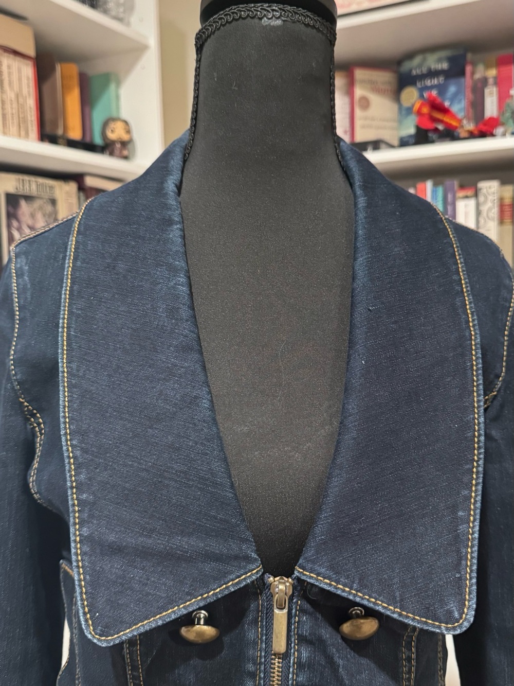 Vintage Caché Y2K Dark Wash Cropped Denim Jacket XS - Picture 9 of 12